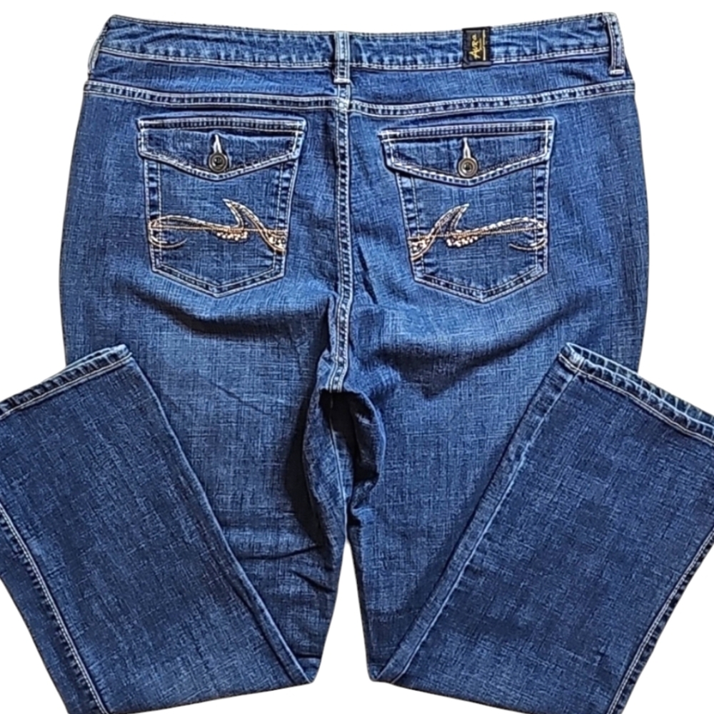 Aura from the Women at Wrangler Jeans. Women's Plus Size: W16x28L.